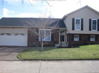 108 Rolling Acres, Winfield, WV 25213