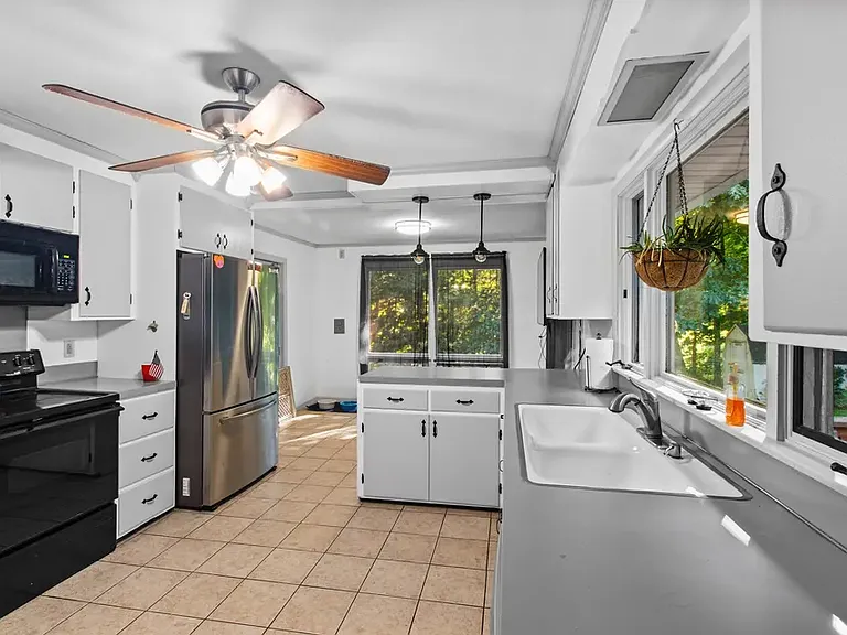 150 Candee Hill Rd — Photo 11