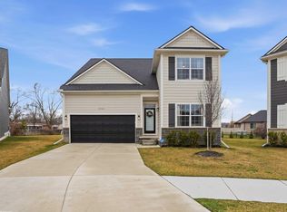 47121 Rosa Ct, Chesterfield, MI