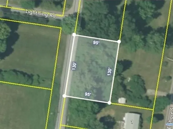 26 Champlain Boulevard, Grand Isle, VT 05458