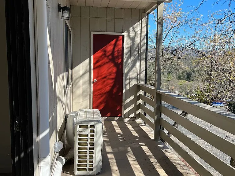 342 San Andreas — Photo 20