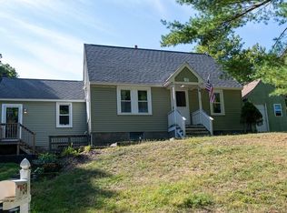 54 Steele St, Worcester, MA 01607