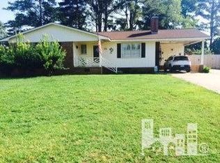 120 Jefferson St, Clinton, NC 28328