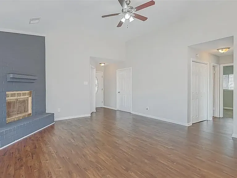 16938 Enchanted Cir E — Photo 4