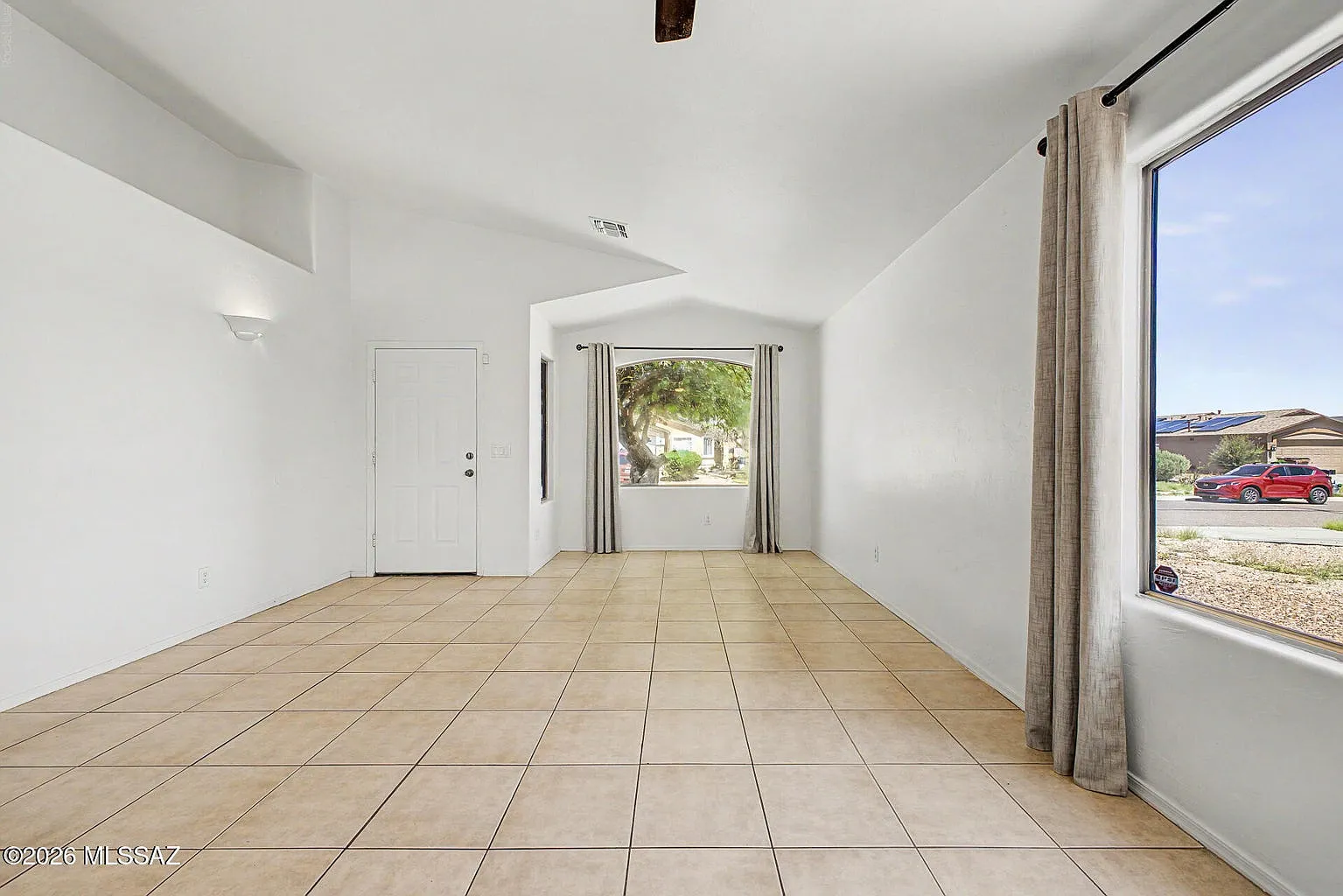 4 bed, 1873 sqft, $1,950 — Photo 3