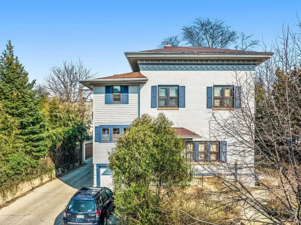 152 College Ave NE #1, Grand Rapids, MI 49503