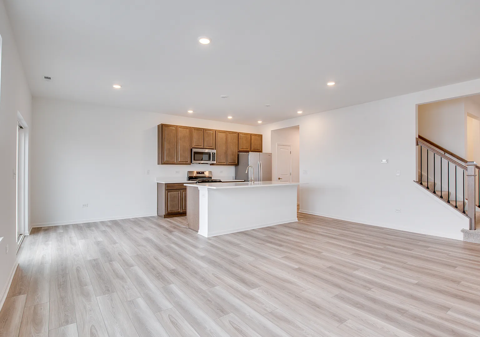 3 bed, 2.5 bath, 1767 sqft, $2,800 — Photo 4