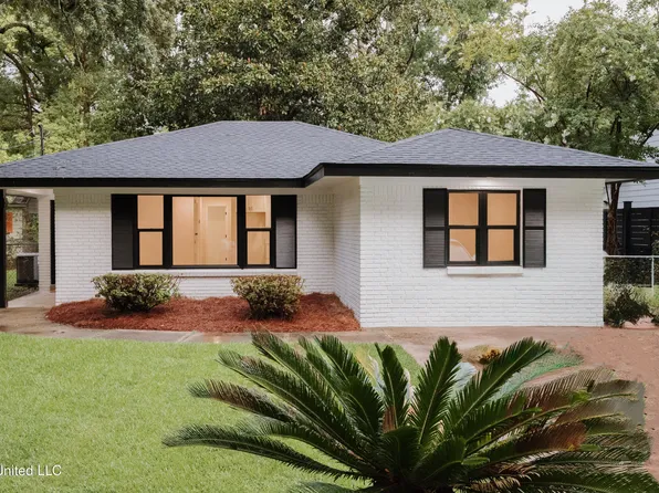 310 Hillandale Ave, Ocean Springs, MS 39564