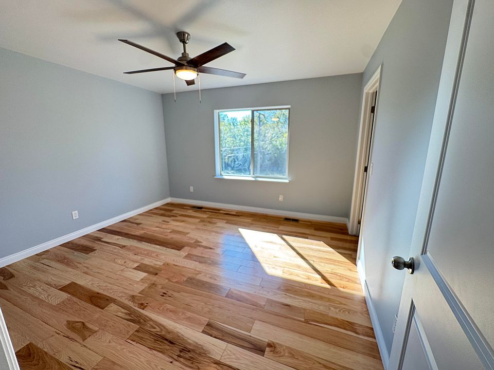 5496 Nathan E, photo 15