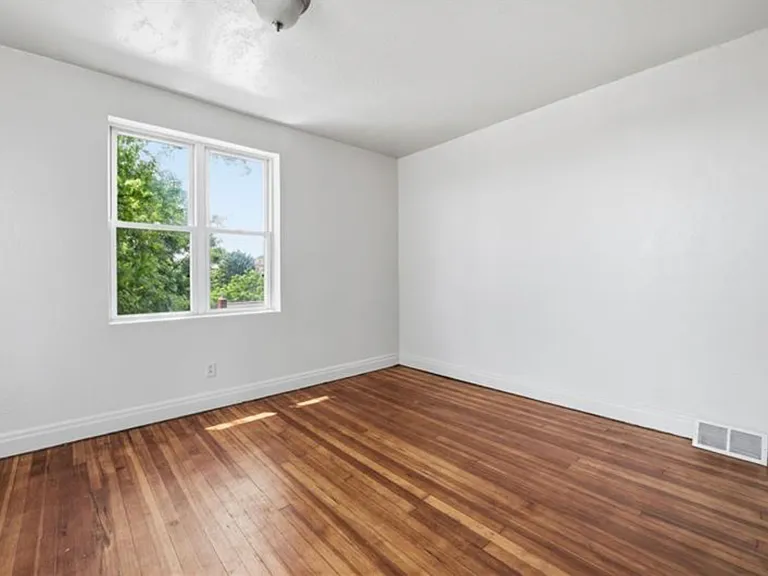 2927 Willett Rd — Photo 18