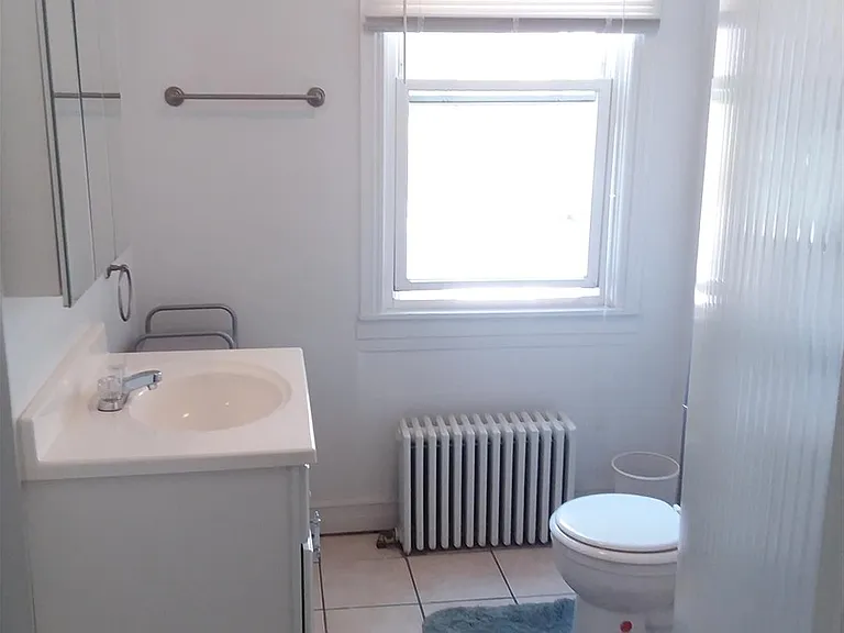 2724 Sarah St #1 — Photo 5