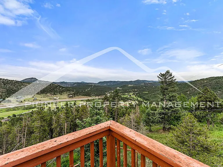 1334 Ponderosa Dr — Photo 8