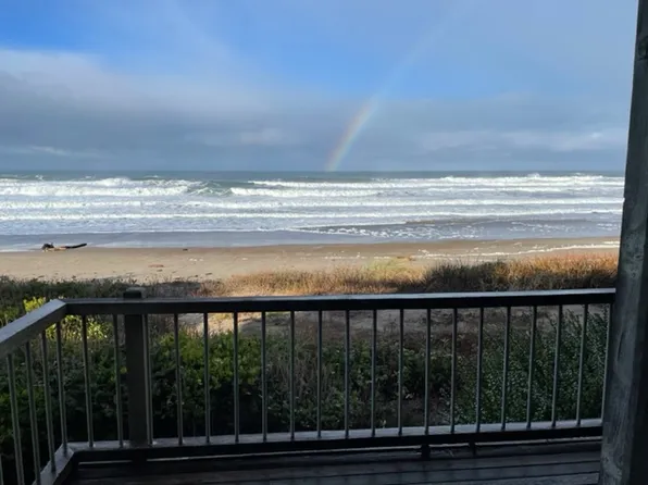 (undisclosed Address), Depoe Bay, OR 97341