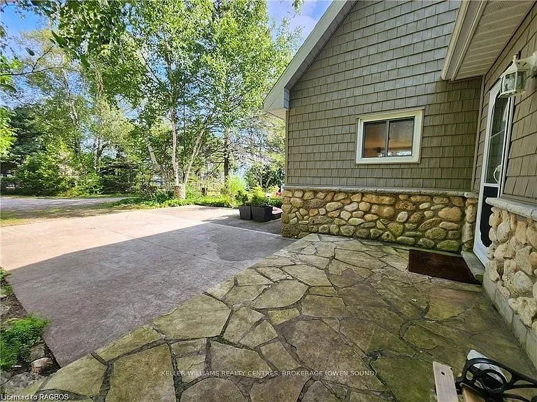 303 Isthmus Bay Rd — Photo 8