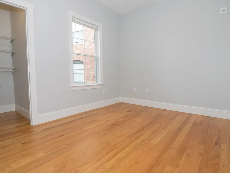 4 Islington St #4 — Photo 10