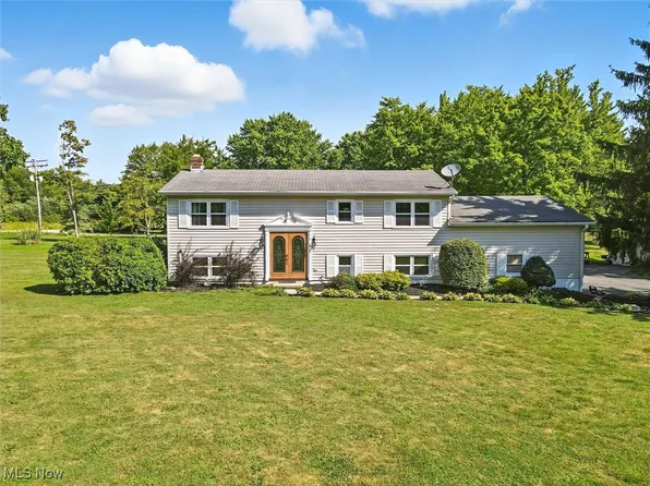 15744 Rock Creek Rd, Thompson, OH 44086