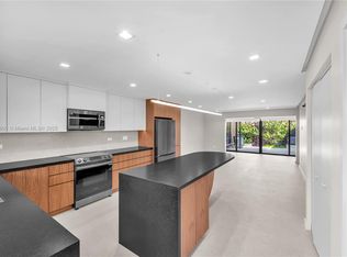 2211 NE 122nd St #2211, North Miami, FL 33181