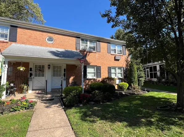 1 Beverly Ln Unit A, Stratford, NJ 08084