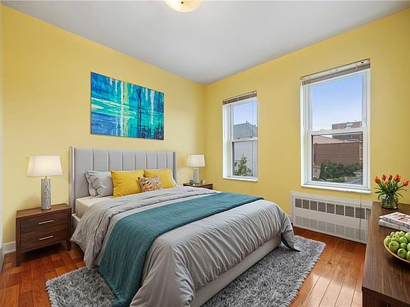 4th image of 447 Avenue Y