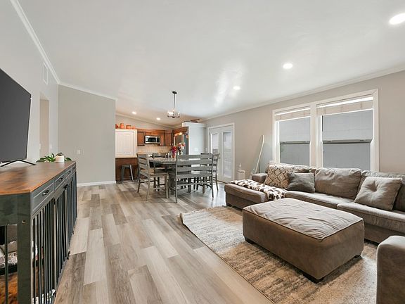 2nd image of 456 Carson Lake Dr