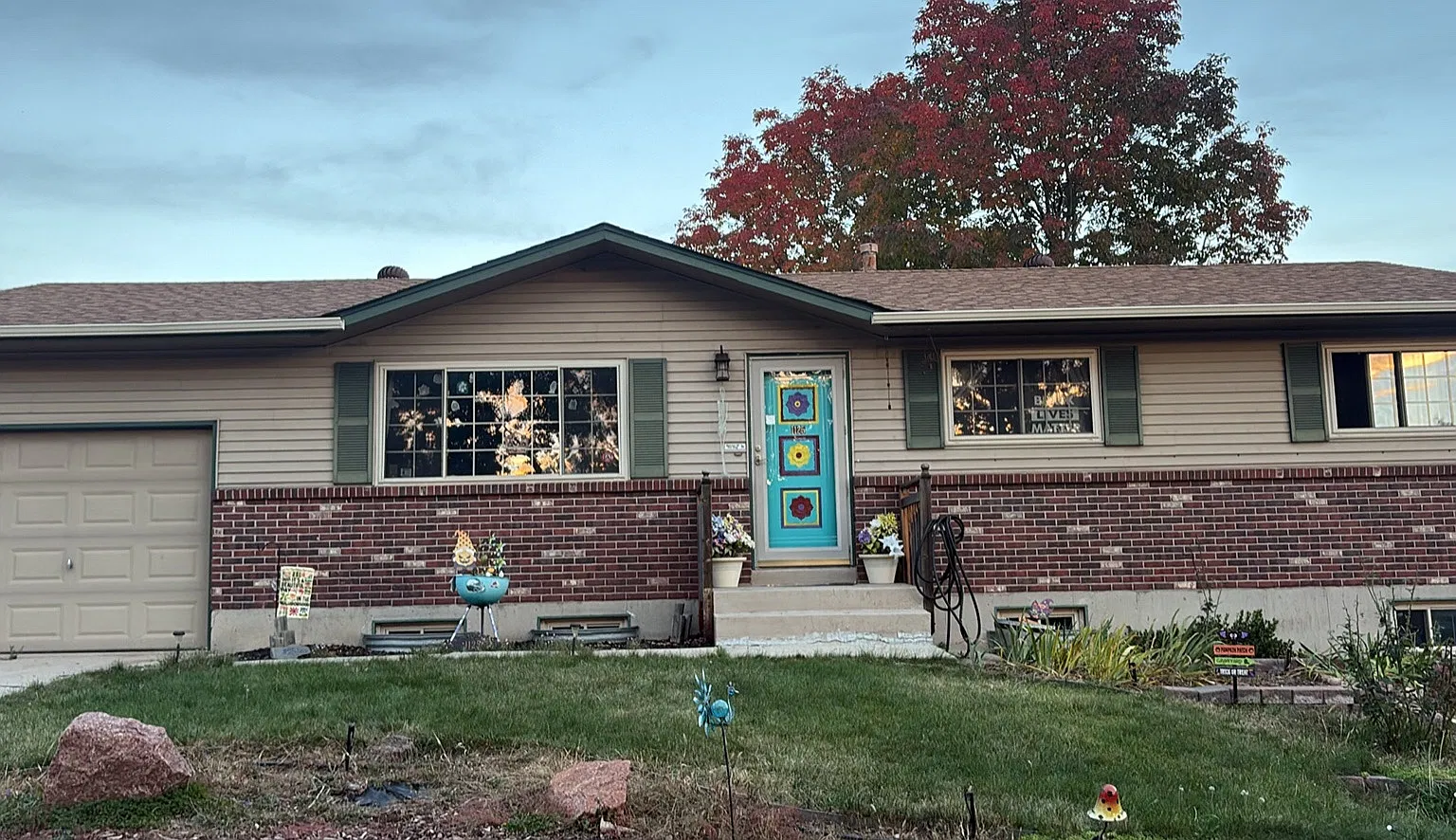 4 bed, 2168 sqft, $850 — Photo 1