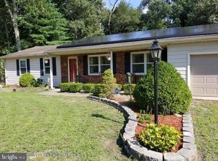 163 W Millstream Rd, Cream Ridge, NJ 08514