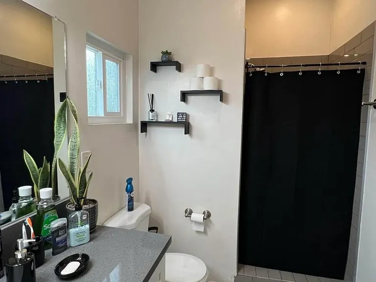 5706 Kester Ave #6 — Photo 2