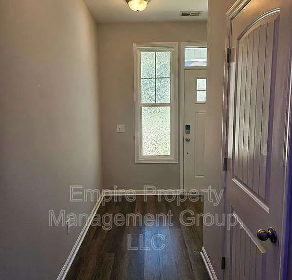 21 Apple Tree Ct — Photo 2