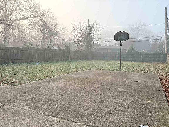 2nd image of 2061 Vollintine Ave