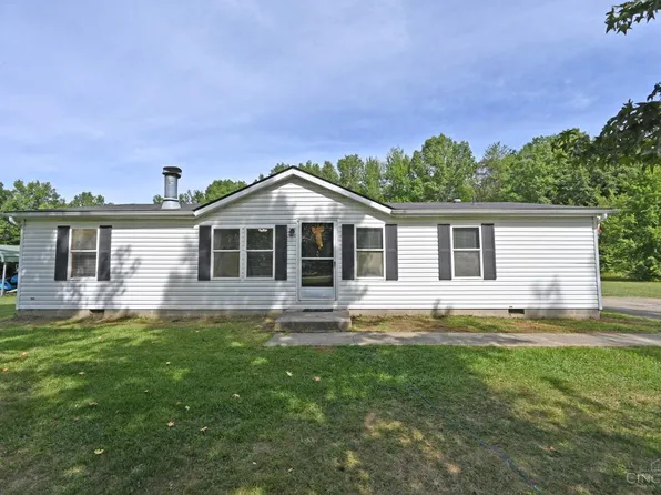 1833 Woodland Dr N, Fayetteville, OH 45118