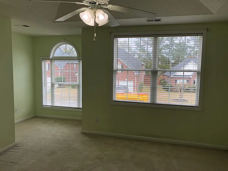 8727 Evangeline Dr — Photo 15