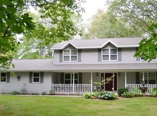 4685 Creek Valley Ln, Oneida, WI 54155