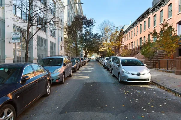 Rented by Compass | media 38