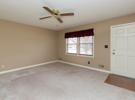 2nd image of 1925 Merriewood Dr