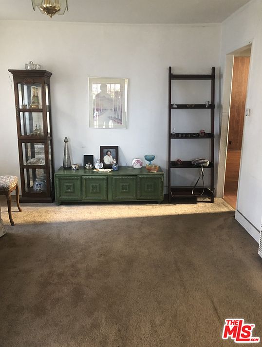 2nd image of 1324 W 73rd St