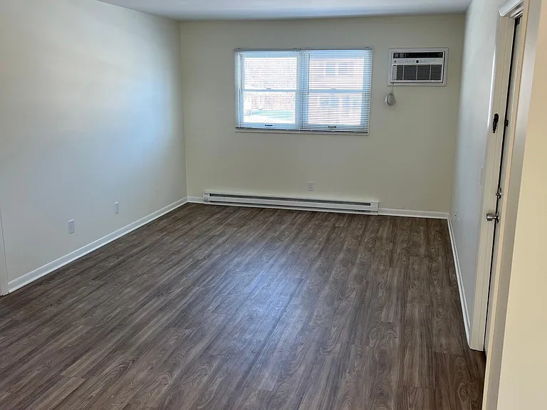 1611 Maness Ct #1 — Photo 5