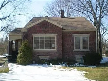 3029 Franklin St photo 1