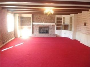 114 Memorial Dr, Greer, SC 29650