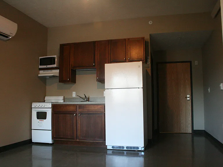 Aerie 147 Lofts — Photo 34