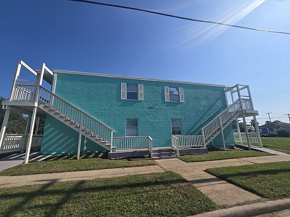 3rd image of 4217 Sealy St