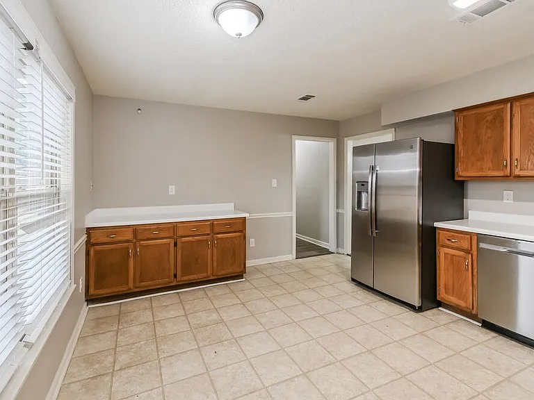 7069 Cutter Mill Rd — Photo 8