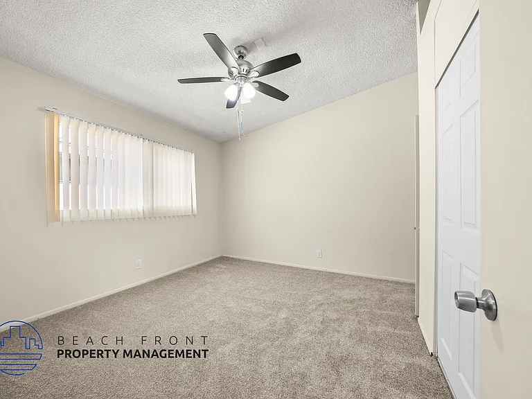 1818 W El Segundo Blvd — Photo 17