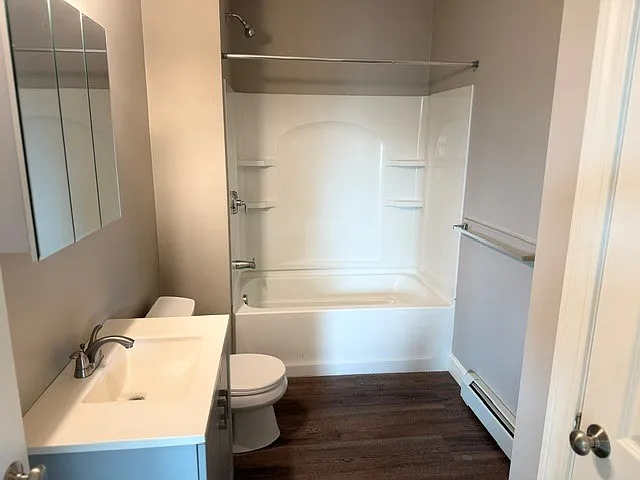 3 bed, 1226 sqft, $2,500 — Photo 3