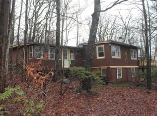 145 Sky Hawk Trl, Scotrun, PA 18355