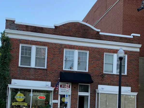 3612 Langston Blvd #1, Arlington, VA 22207