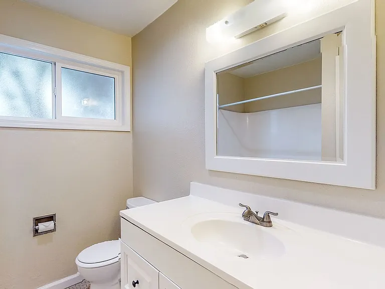 2305 McBride Ln — Photo 18