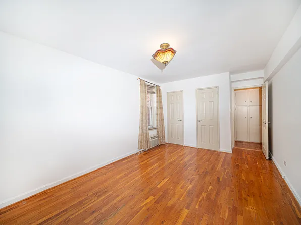 1717 East 18th Street image 11 of 14