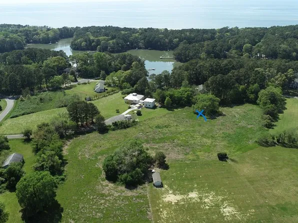 32 Widgeon Ln, Machipongo, VA 23405