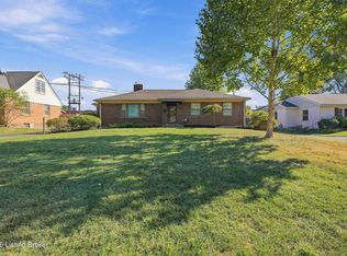 3023 Wellbrooke Rd, Louisville, KY 40205