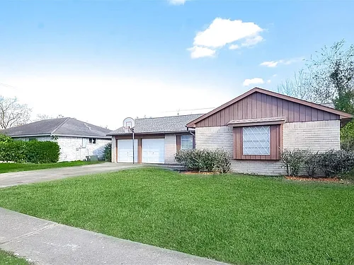 10119 Leawood Blvd Photo 1
